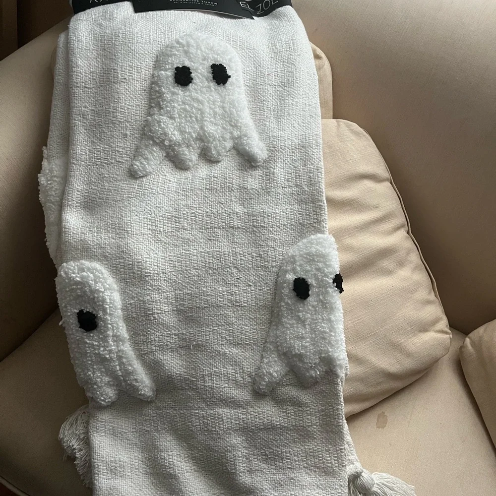 New with tags Rachel Zoe, white ghost rare white one has seen on TikTok